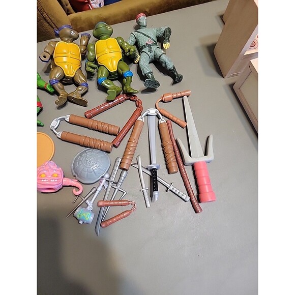 Vtg 1980's 90's Teenage Mutant Ninja Turtles TMNT Figures Accessories Parts lot - Picture 5 of 13